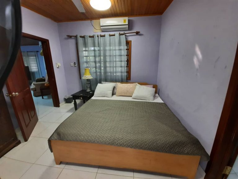 waves beach 01 768x576